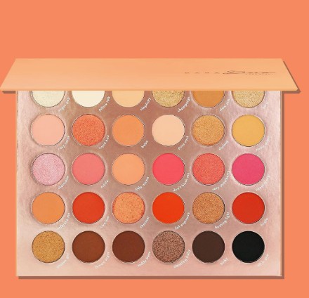 Eyeshadow palette with 25 shades