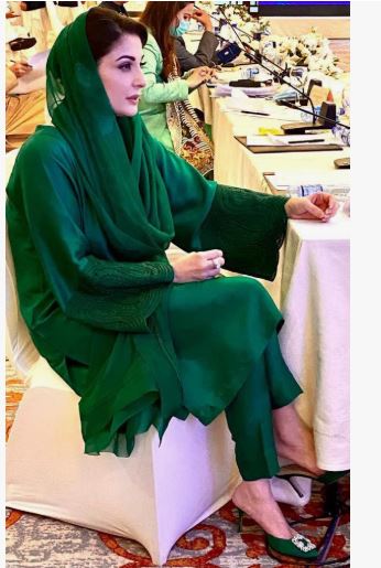 Maryam Nawaz Luxury Pret Designer